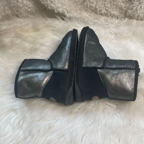 EMU Australia Stinger Metallic pewter and black sheepskin mini boots size 9 - Picture 6 of 10